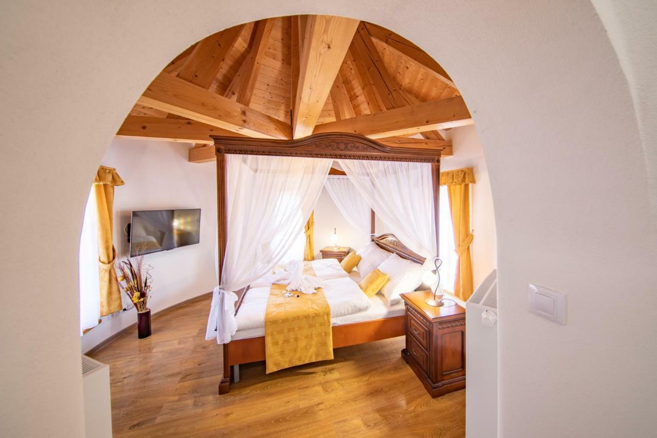 Safari - Chateau *